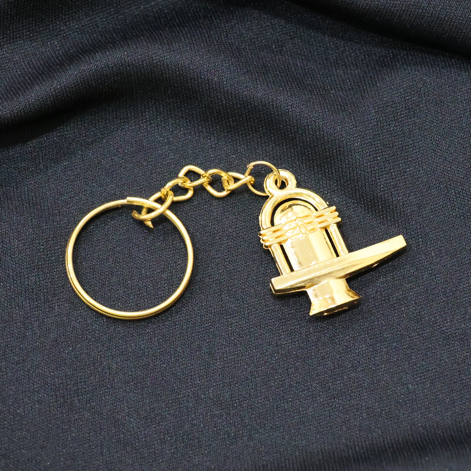 Shivling Keychain β Durable Golden Metal Devotional Accessory