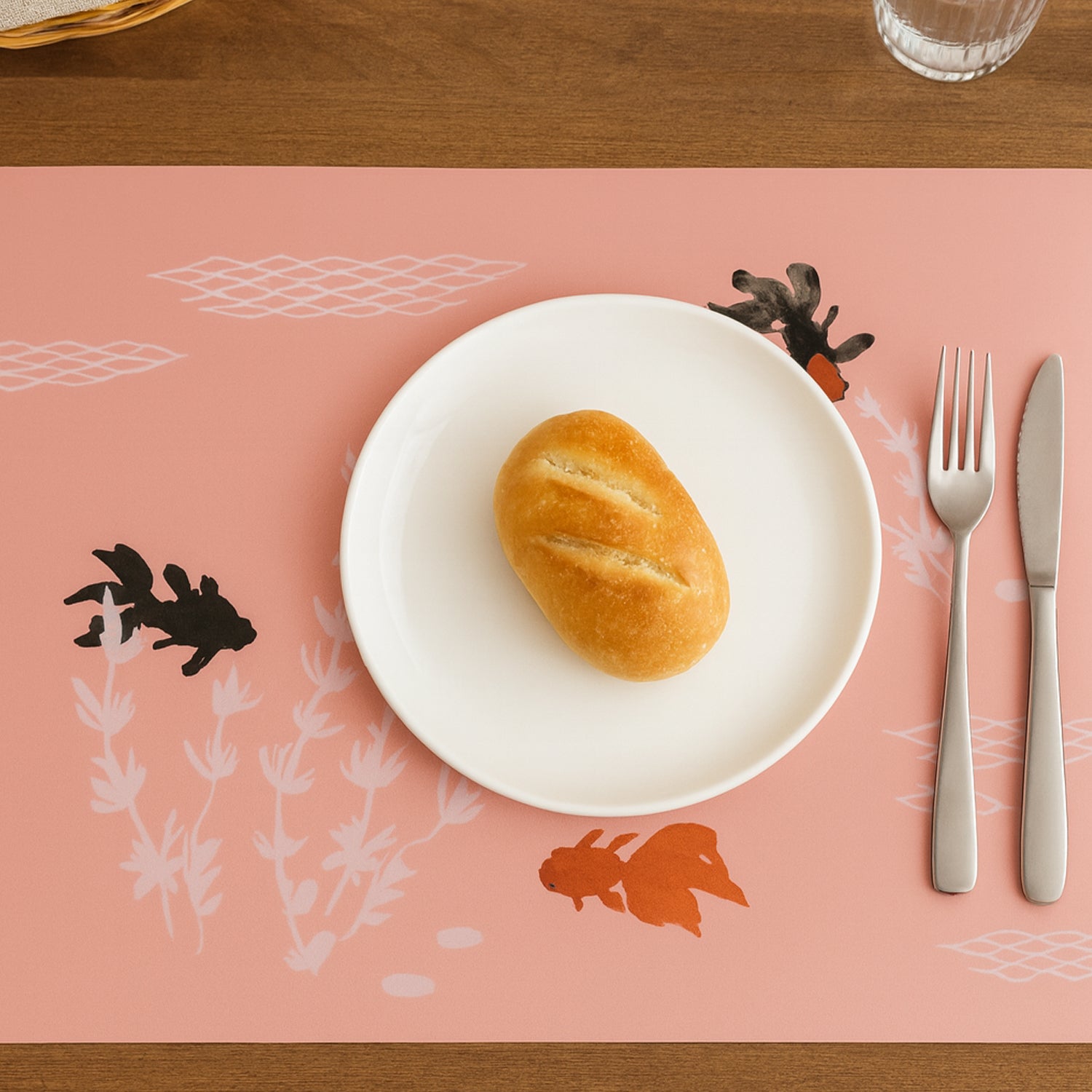 Dining Table Placemats β Elegant Heat Resistant Fish Design Set