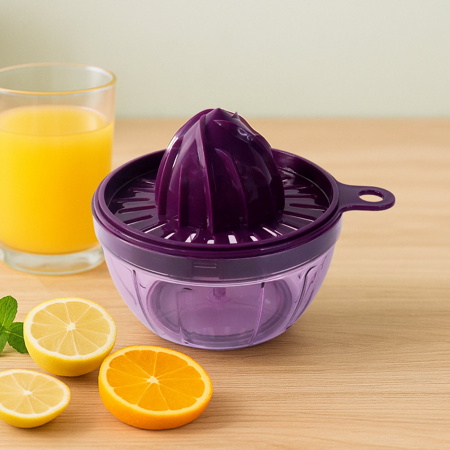 Manual Citrus Juicer 650ml β Seed Filter & Durable Plastic