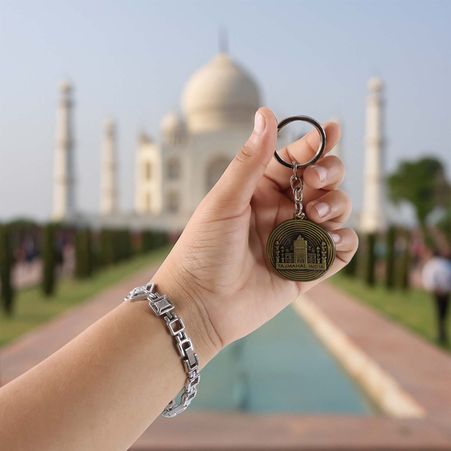 Taj Mahal Souvenir Keychain – Antique Brass Finish Durable Metal